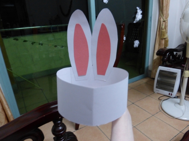 Made Easter bunny hats for my 2yr old class #easter #china @loveTefl
